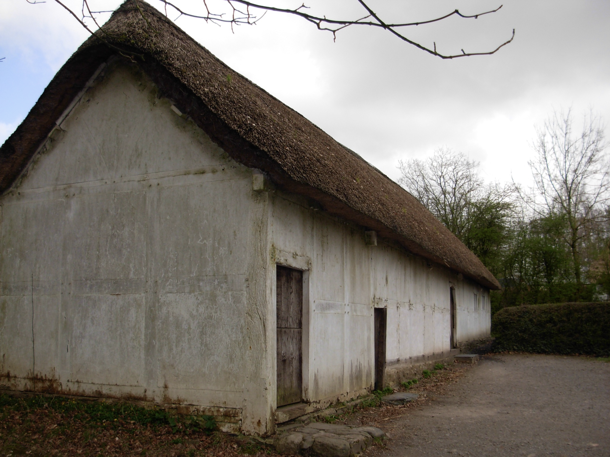 Reconstruction of a typical hall house